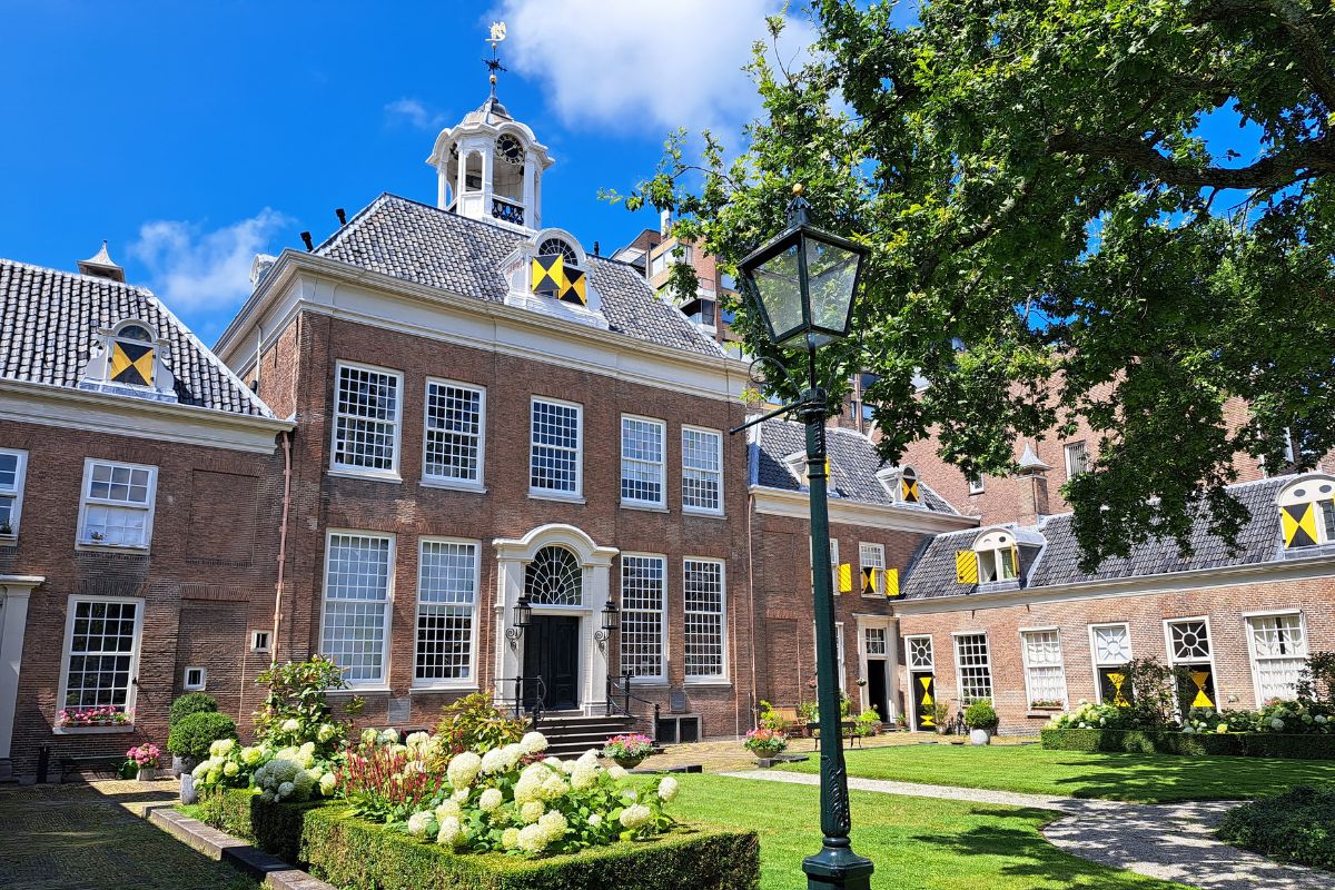 Het Hofje van Staats in Haarlem